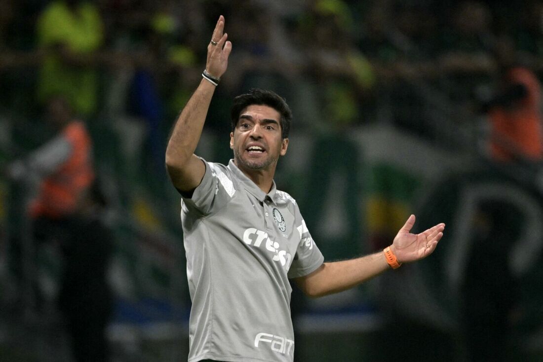 Abel Ferreira tem pena reduzida pelo STJD