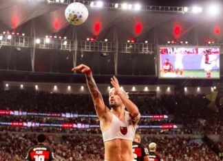 Arrascaeta explica uso da camisa 14 no Flamengo em homenagem a Oscar Schmidt Arrascaeta explica uso da camisa 14 no Flamengo