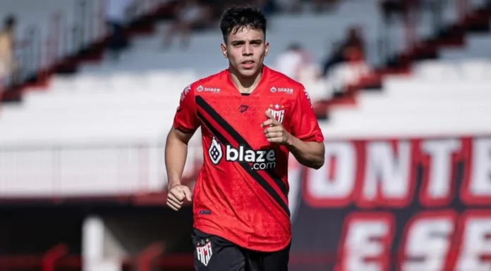 Atlético-GO sofre transfer ban da FIFA e fica impedido de contratar por três janelas Atlético-GO sofre transfer ban da FIFA e fica impedido de contratar