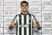 Botafogo sofre novo transfer ban da FIFA e vê diretor financeiro deixar a SAF Botafogo sofre novo transfer ban da FIFA