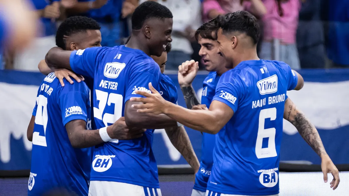 Cruzeiro vence o Bragantino de virada