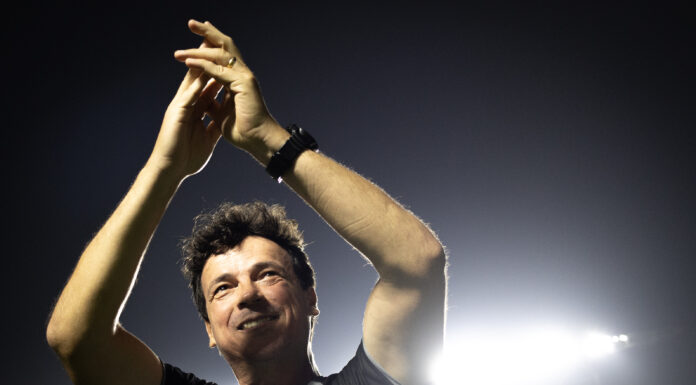 Estrela de Fernando Diniz aparece de novo e técnico mantém sequência positiva em estreias na Libertadores Estrela de Fernando Diniz aparece de novo