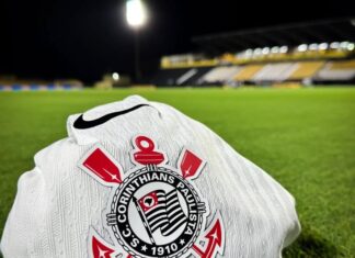 Ex-executivo da Nike aciona Corinthians na Justiça por supostos desvios de materiais Ex-executivo da Nike aciona Corinthians na Justiça por supostos desvios