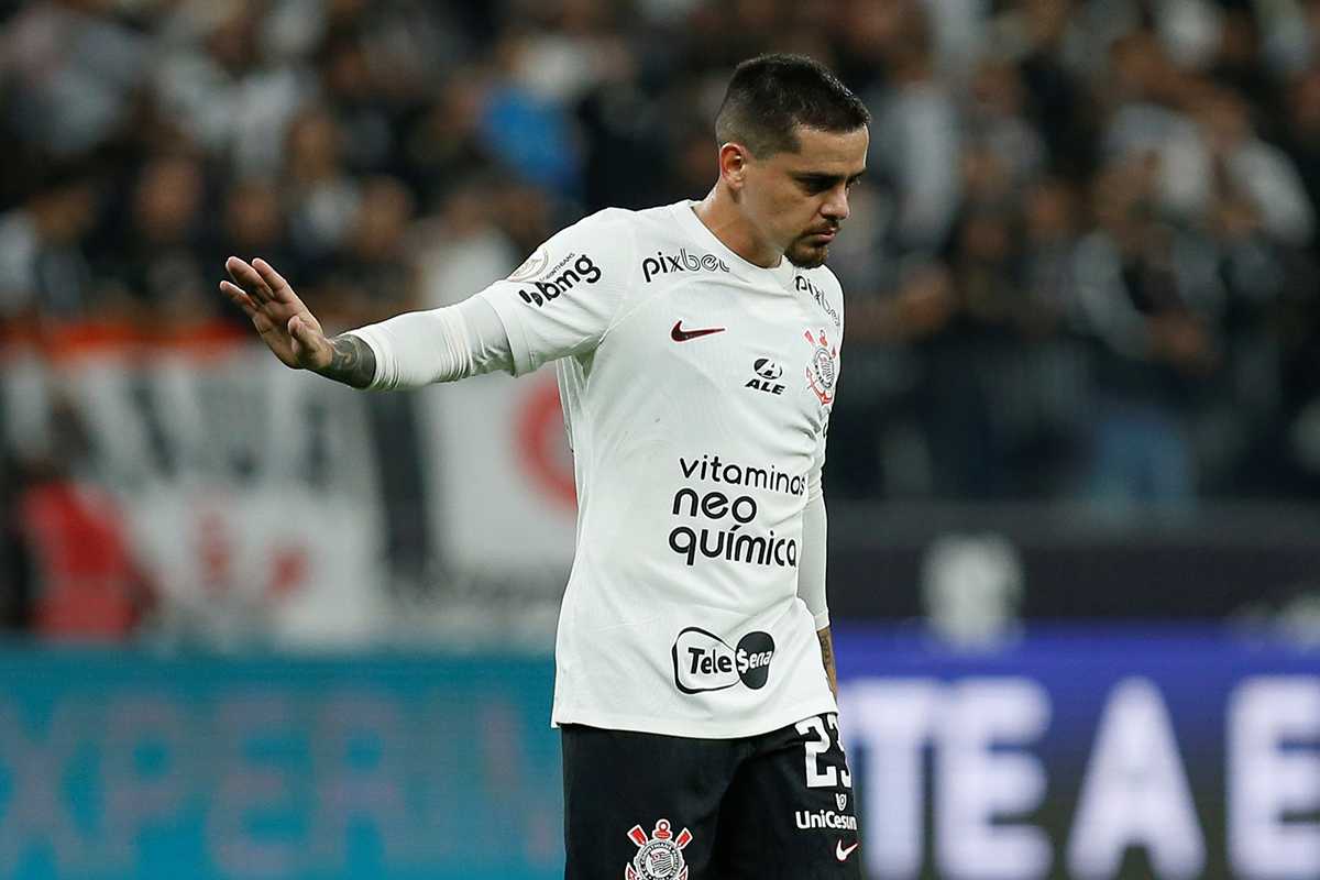 Fagner rescinde com o Corinthians