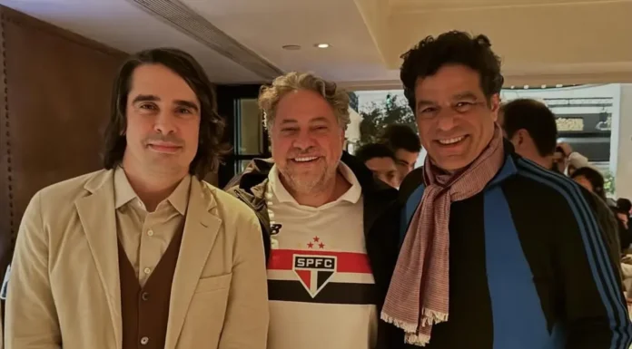 Investidor aponta brecha no estatuto e tenta levar São Paulo à SAF com abaixo-assinado Investidor aponta brecha no estatuto e lança movimento