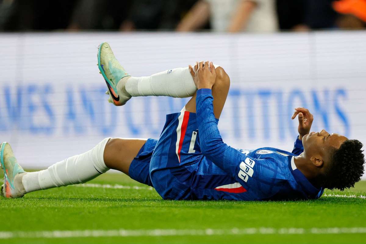 Lesão de Estêvão liga alerta para a Copa do Mundo