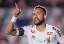 Neymar discute com torcedores após empate do Santos e expõe tensão na Vila Belmiro Neymar discute com torcedores após empate do Santos