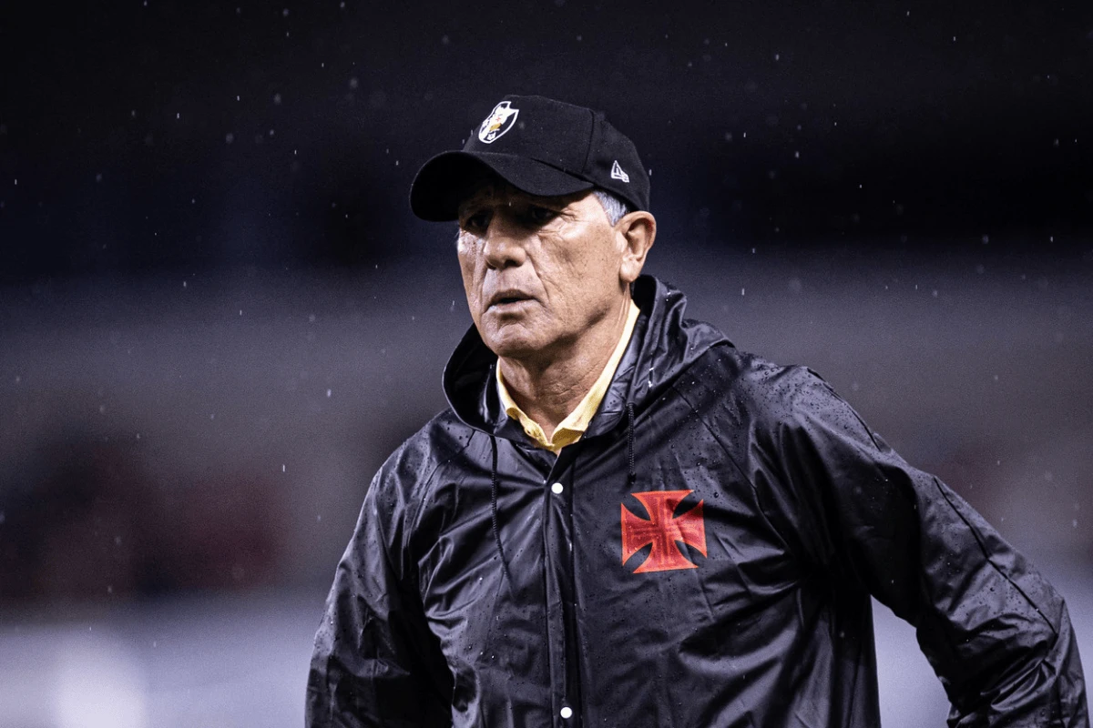 Renato Gaúcho é suspenso pela Conmebol e desfalca o Vasco