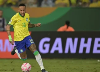 Ancelotti comenta posição de Neymar na Seleção e manda recado sobre estrelas do Brasil para a Copa Ancelotti comenta posição de Neymar na Seleção