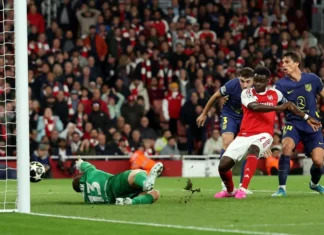 Arsenal garante premiação milionária na Champions e transforma campanha europeia em salto financeiro Arsenal garante premiação milionária na Champions