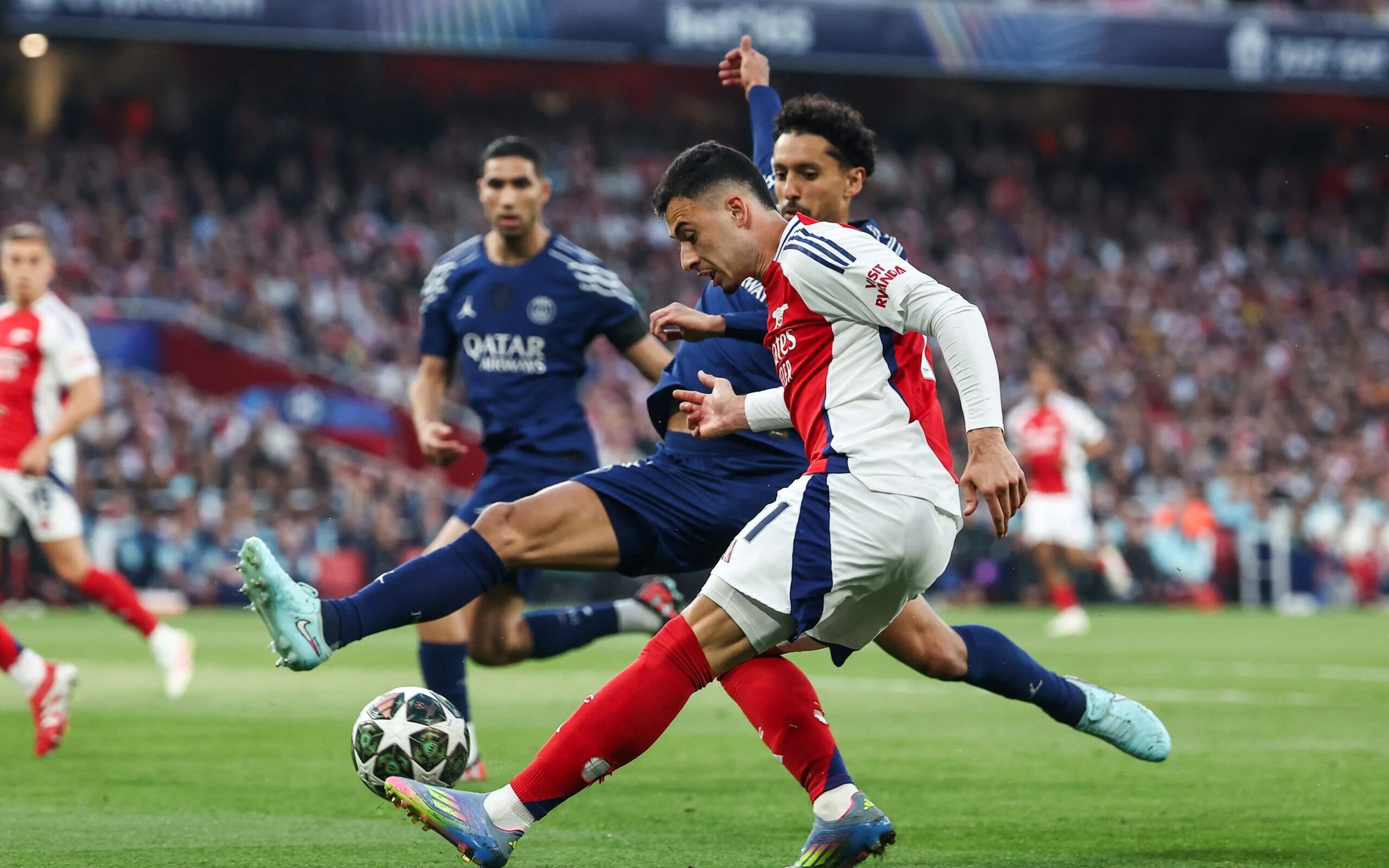 Arsenal garante premiação milionária na Champions