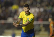 Bruno Guimarães vira dúvida para a Copa do Mundo e Seleção acompanha situação com preocupação Bruno Guimarães vira dúvida para a Copa do Mundo