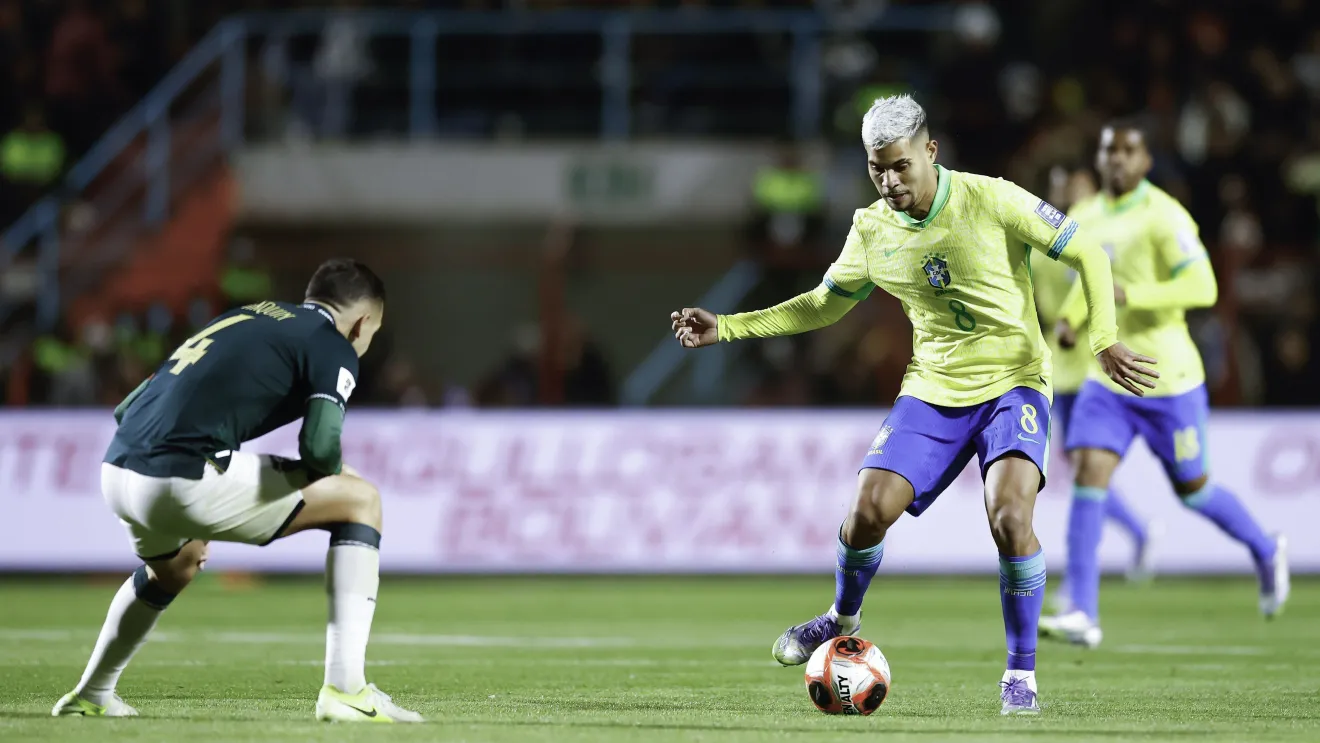 Bruno Guimarães vira dúvida para a Copa do Mundo