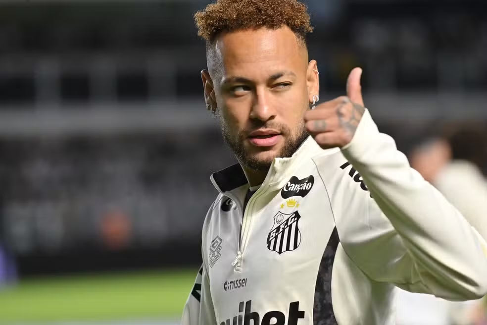 CBF indica Estêvão fora da Copa e inclui Neymar em pré-lista da FIFA