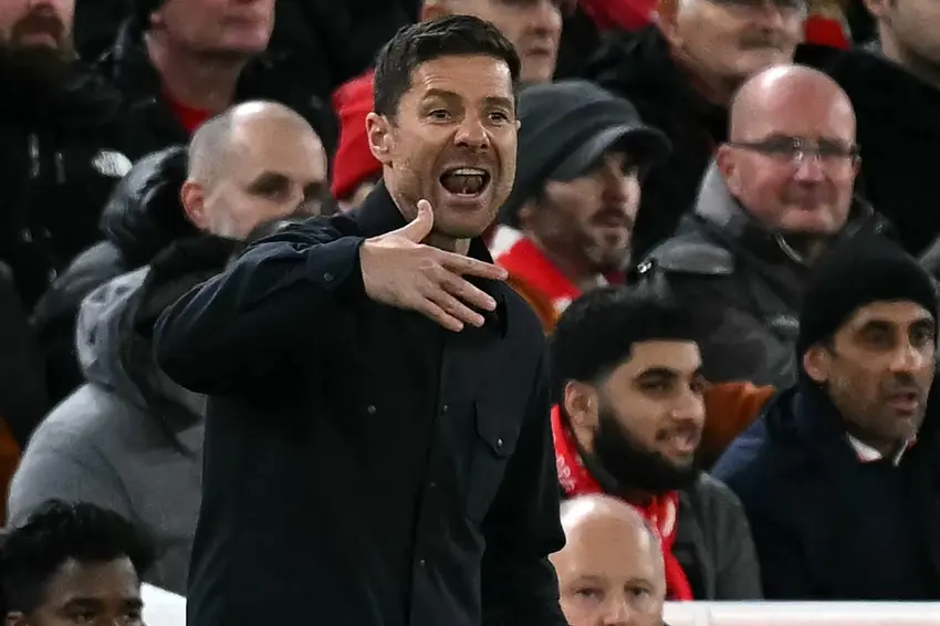 Chelsea anuncia Xabi Alonso como novo treinador
