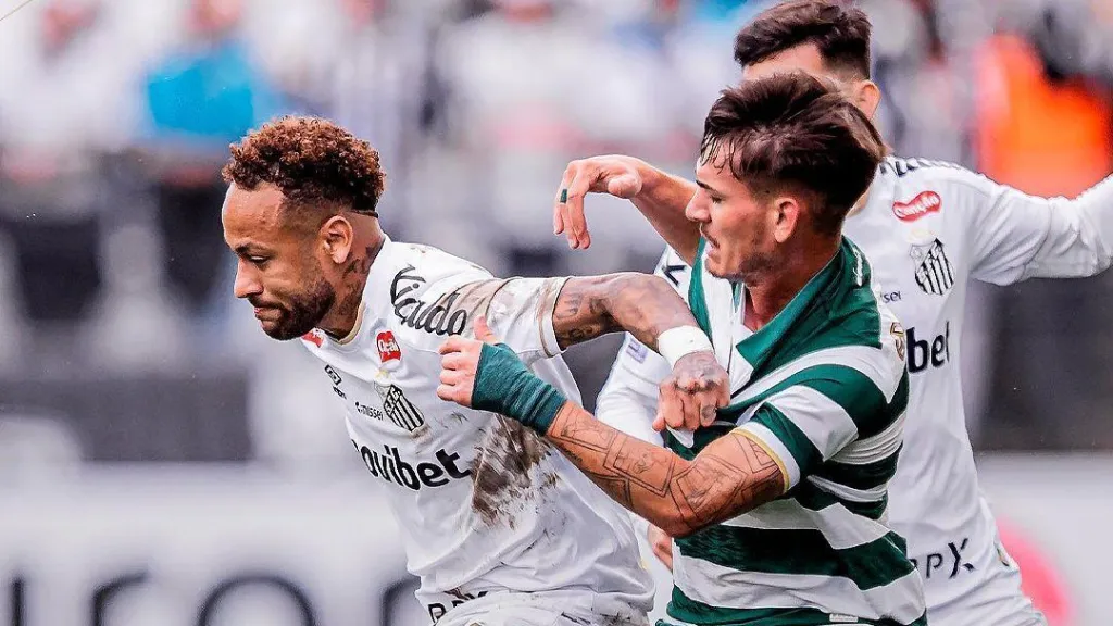 Coritiba reage contra o Santos, jogo termina em tensão