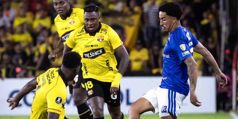 Cruzeiro atropela o Barcelona de Guayaquil, garante vaga nas oitavas