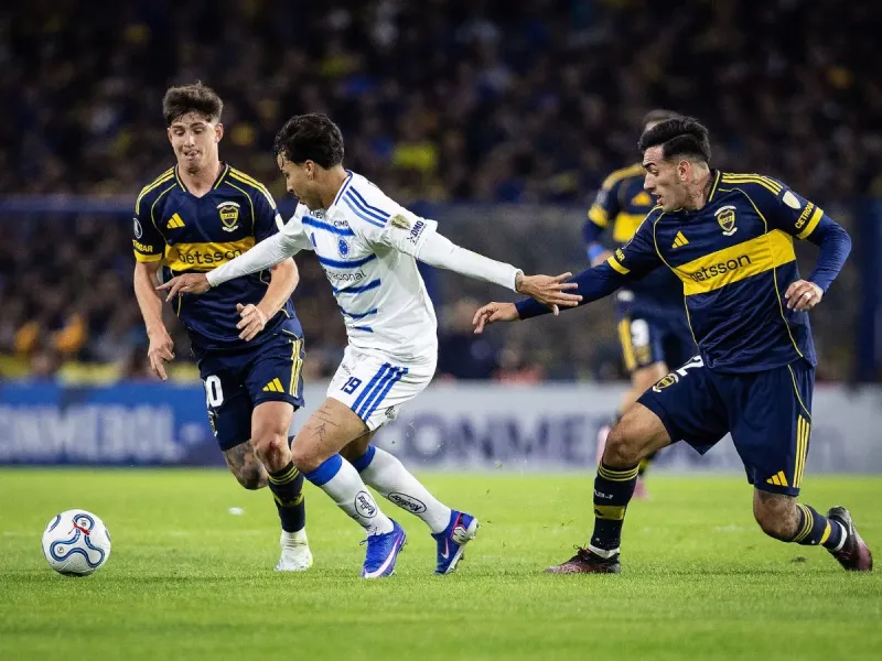 Cruzeiro segura pressão do Boca Juniors na Bombonera