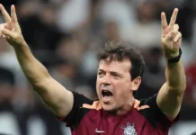 Diniz destaca conexão entre Corinthians e torcida e aponta mudança no ambiente do clube Diniz destaca conexão entre Corinthians e torcida e aponta mudança