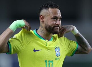 Edmílson levaria Neymar para a Copa, mas alerta para risco de conflito na Seleção Brasileira Edmílson levaria Neymar para a Copa, mas alerta para risco de conflito