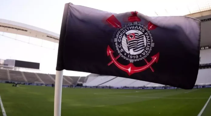 Ex-jogador da base do Corinthians se manifesta após condenação milionária do clube e caso expõe crise estrutural no futebol brasileiro Ex-jogador da base do Corinthians se manifesta após condenação milionária do clube