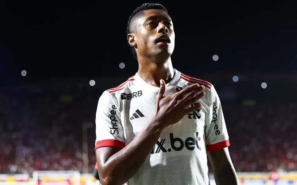 Flamengo renova com Bruno Henrique até 2027 e reforça estratégia