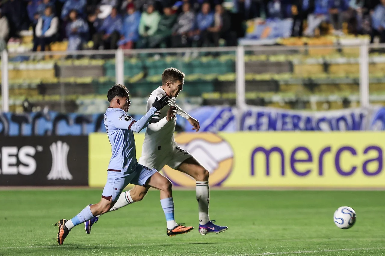 Fluminense sofre na altitude e perde para o Bolívar