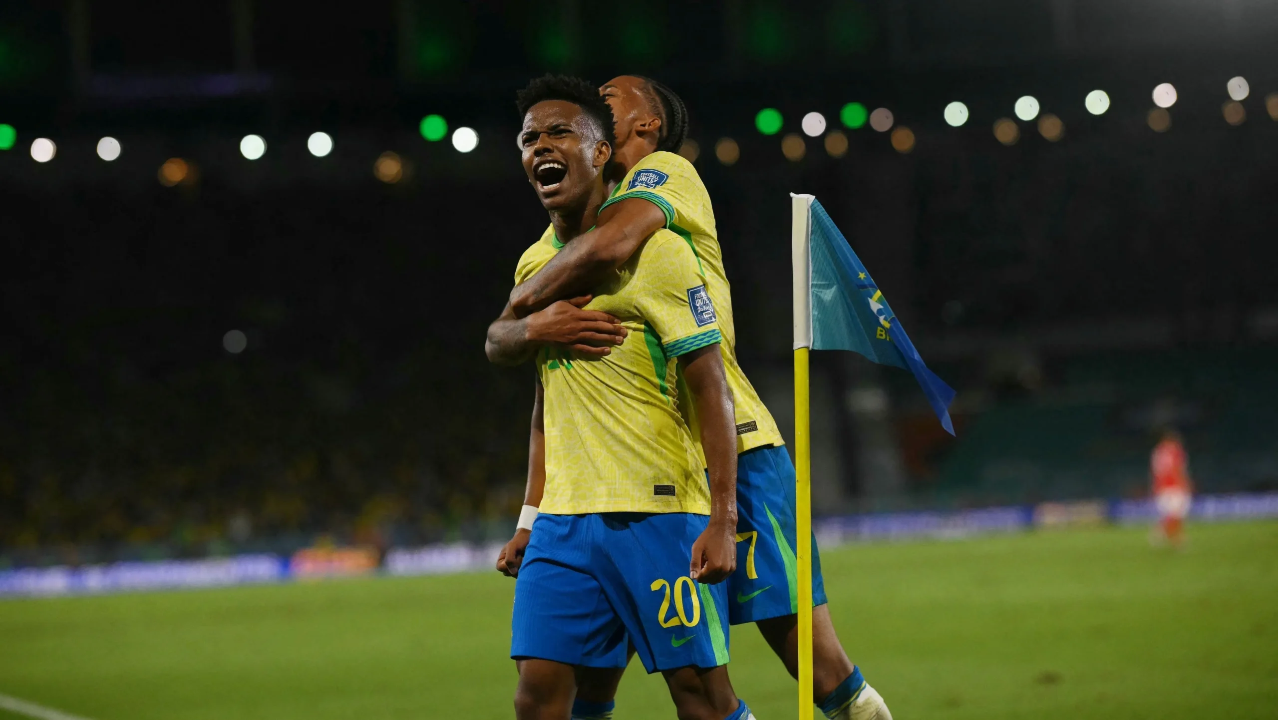 Luiz Henrique brilha, marca golaço e entra no radar de Ancelotti