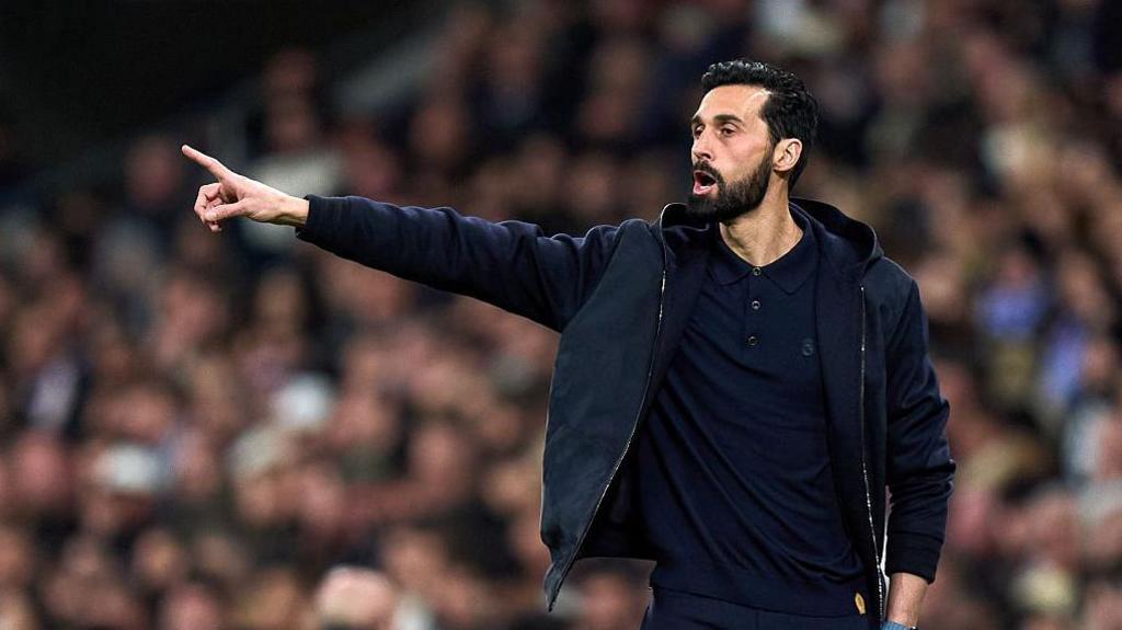 Meia do Real Madrid expõe ruptura com Arbeloa e revela crise interna