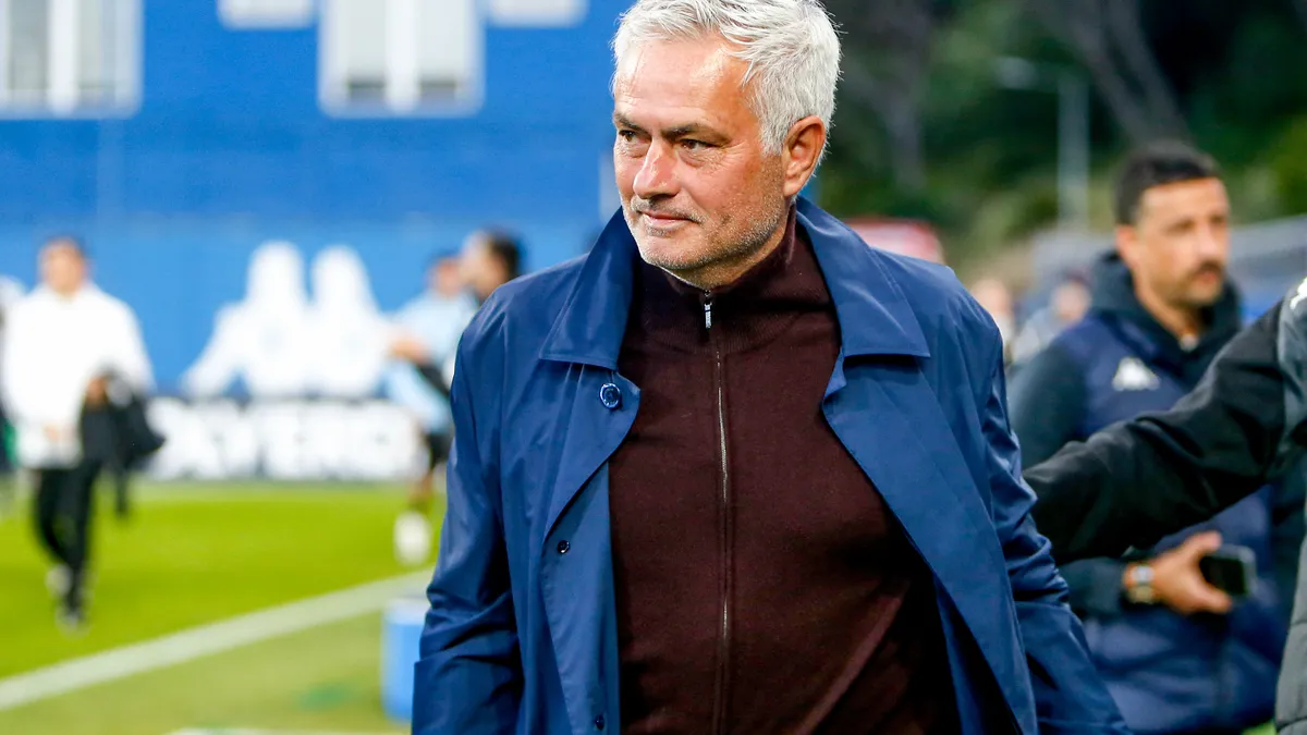 Mourinho acerta retorno ao Real Madrid por dois anos