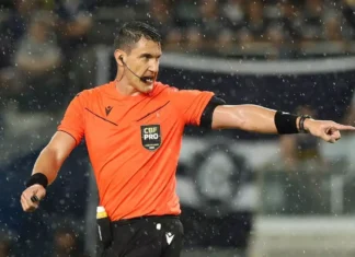 Palmeiras afirma que CBF reconheceu erro de arbitragem contra o Remo e caso aumenta pressão sobre sistema brasileiro Palmeiras afirma que CBF reconheceu erro de arbitragem contra o Remo