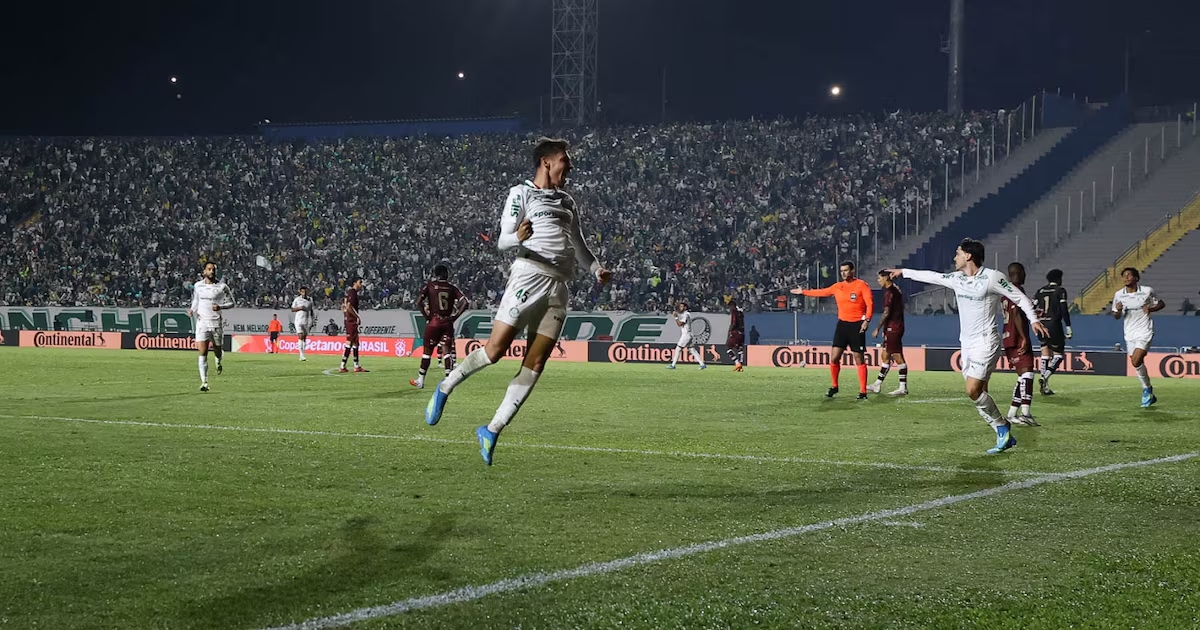 Palmeiras goleia Jacuipense e garante vaga nas oitavas da Copa do Brasil 2026