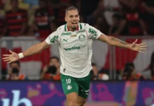 Palmeiras goleia o Flamengo no Maracanã, aproveita expulsão e encerra tabu de nove anos no Brasileirão Palmeiras goleia o Flamengo no Maracanã, aproveita expulsão e encerra tabu