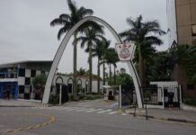 Presidente do Corinthians admite erro em contratação de empresa investigada pelo Ministério Público e crise política aumenta Presidente do Corinthians admite erro em contratação de empresa investigada