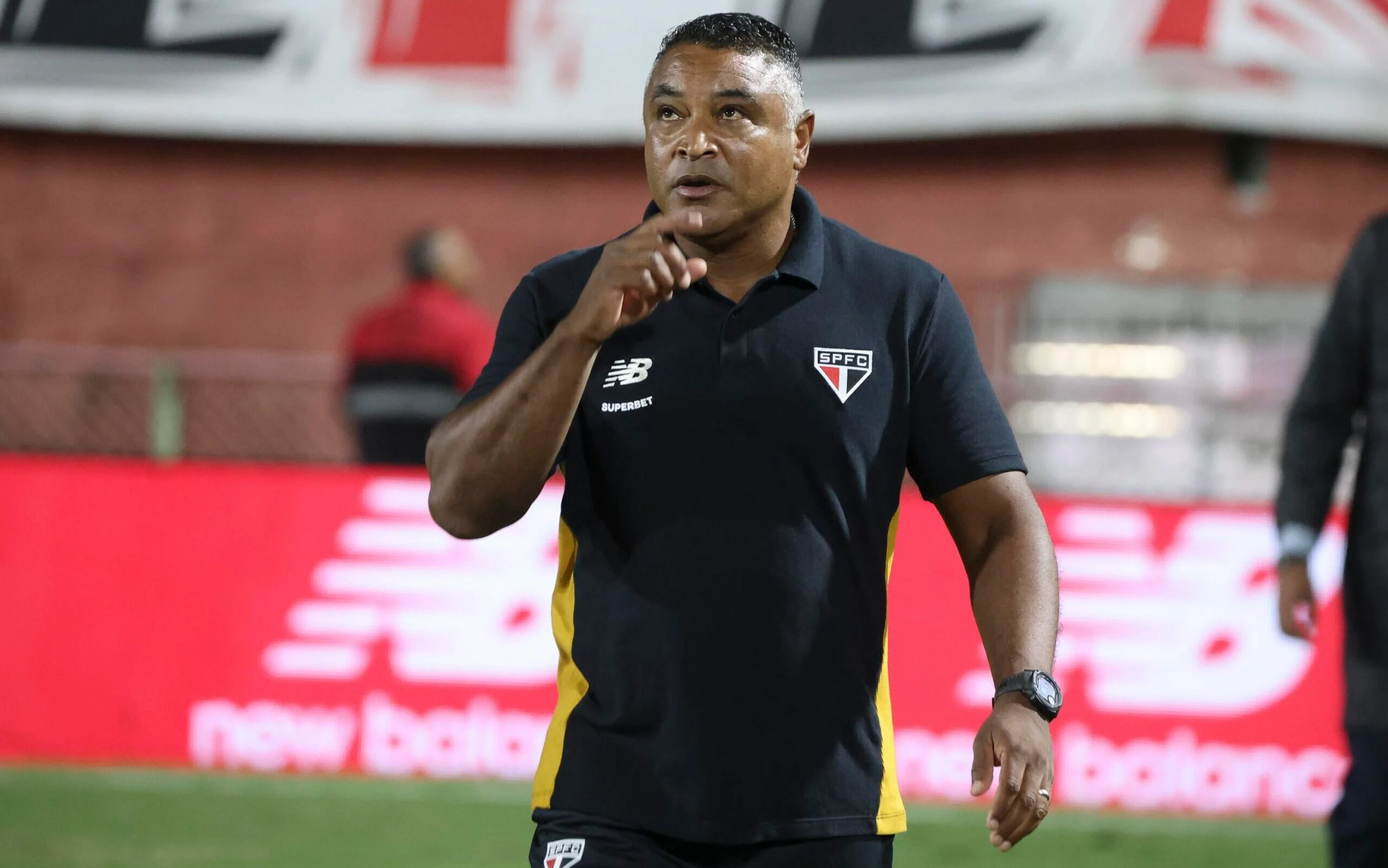 Presidente do São Paulo banca Roger em áudio vazado