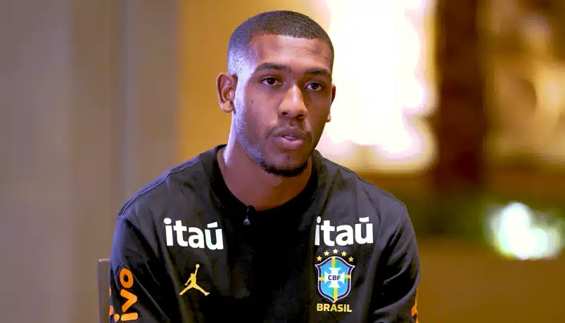 Rayan admite nervosismo ao conhecer Neymar