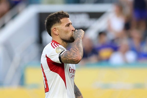 River Plate anuncia Otamendi até 2027