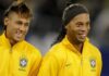 Ronaldinho Gaúcho se emociona ao lembrar do penta, manda recado à Seleção e comenta possível presença de Neymar na Copa Ronaldinho Gaúcho se emociona ao lembrar do penta