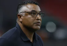 São Paulo demite Roger Machado após eliminação na Copa do Brasil e crise no clube explode de vez São Paulo demite Roger Machado após eliminação na Copa do Brasil