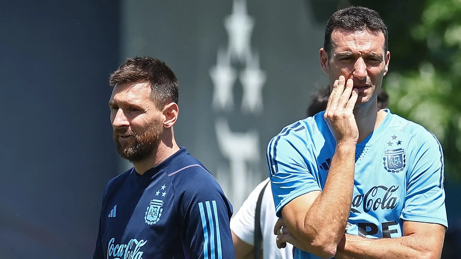 Scaloni minimiza preocupação com Messi antes da Copa