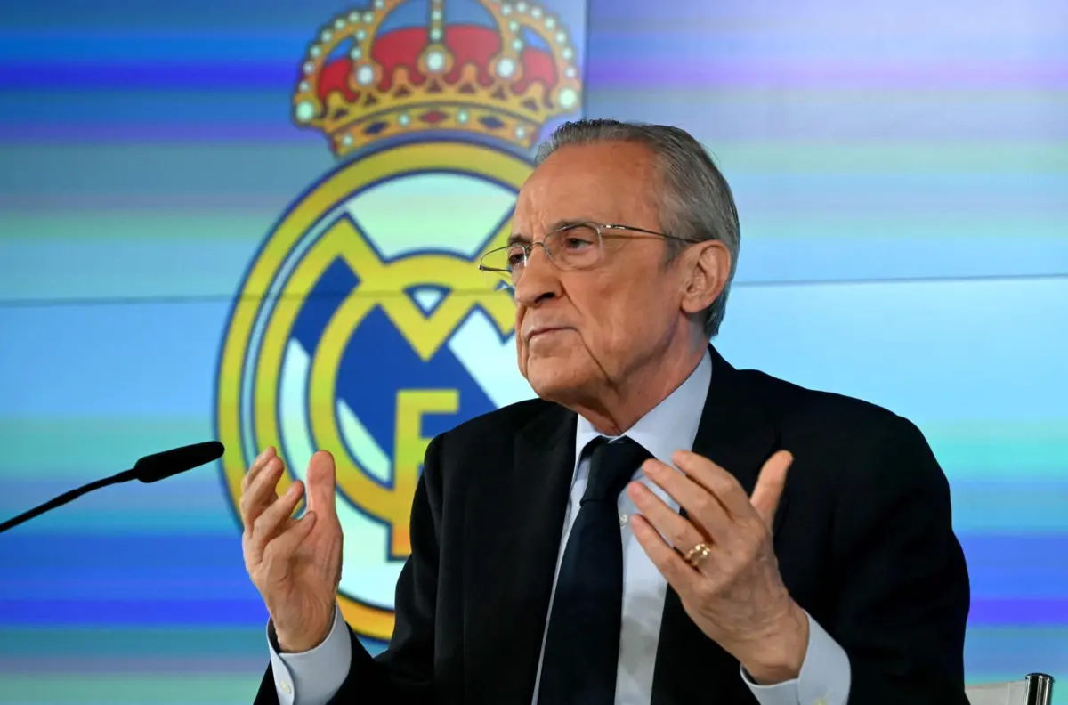 Florentino Pérez confirma interesse em Dumfries