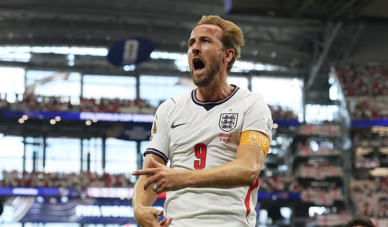 Inglaterra convence, goleia a Croácia e envia recado aos rivais na estreia da Copa do Mundo