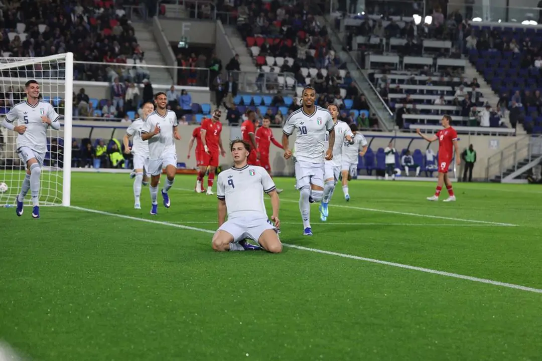 Itália vence Luxemburgo com time experimental